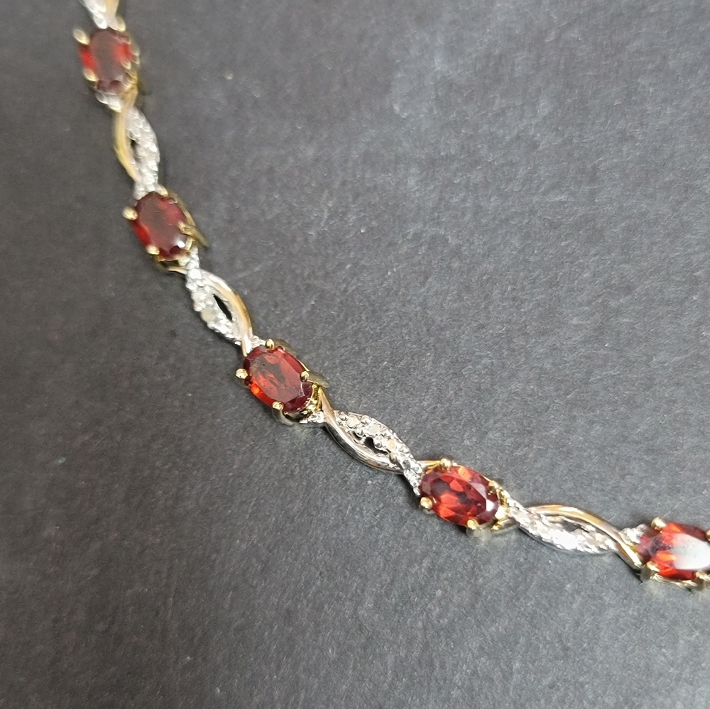 B221 Natural Red Garnet and Diamond Tennis Bracelet